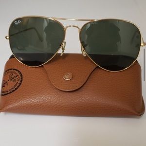Authentic Ray Bans Large in Green Black with Gold